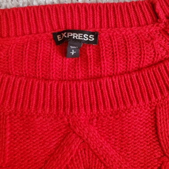 Express Cropped Red Sweater - Picture 3 of 6